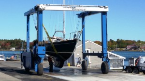 Power washing a sailboat hull at Great Bay Marine