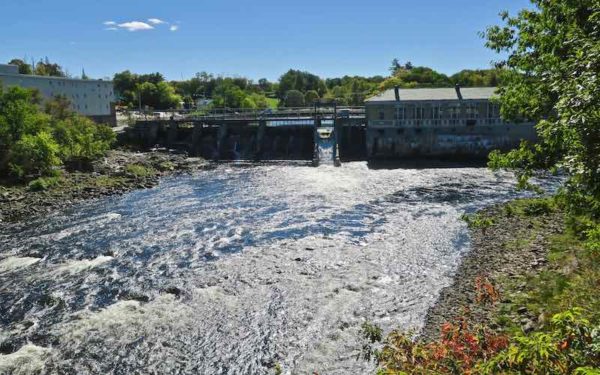 A dam in Skowhegan, ME on the Kennebec River. Robby Virus via Flikr