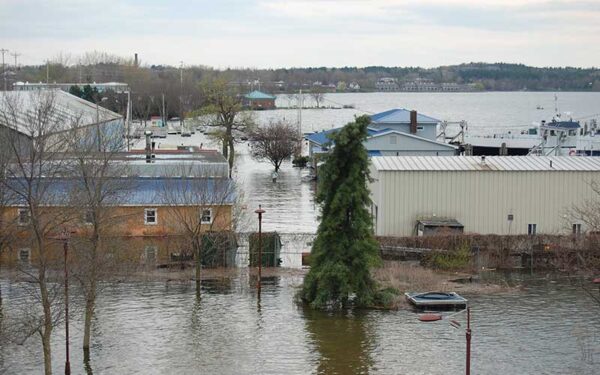 Lake Champlain flooded businesses in 2011